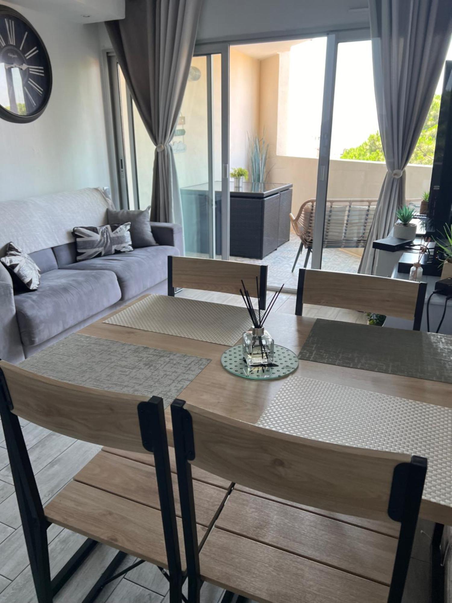 Joli 2 Pieces Aux Pieds Des Plages Κάννες Εξωτερικό φωτογραφία